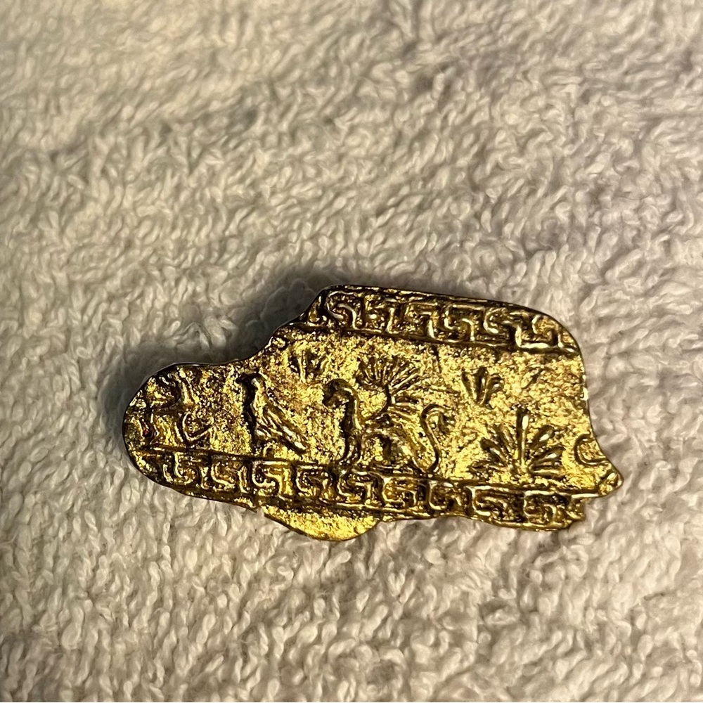 Gold-Colored Decorative Reptile Ornament - Gold